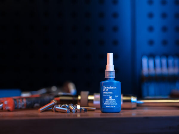 Permatex<span class="sup">®</span> Medium Strength Threadlocker Blue, 10 ML - Image 7