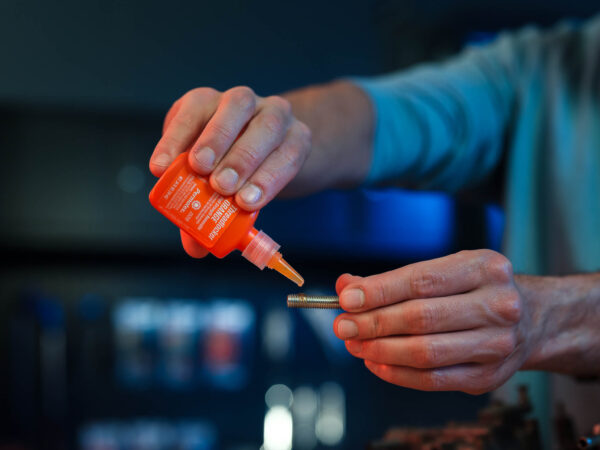 Permatex<span class="sup">®</span> High Strength Removable Threadlocker Orange 10ml - Image 3