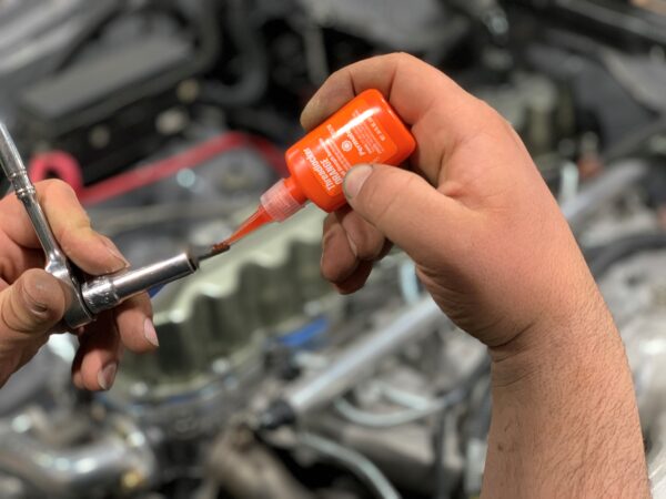 Permatex<span class="sup">®</span> High Strength Removable Threadlocker Orange 10ml - Image 9